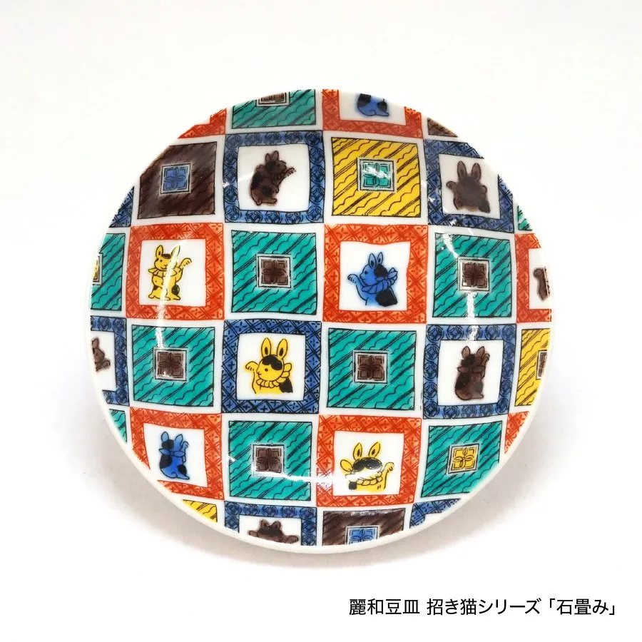 花鳥風月模様の陶磁器大皿 花鳥風月模様の陶磁器大皿