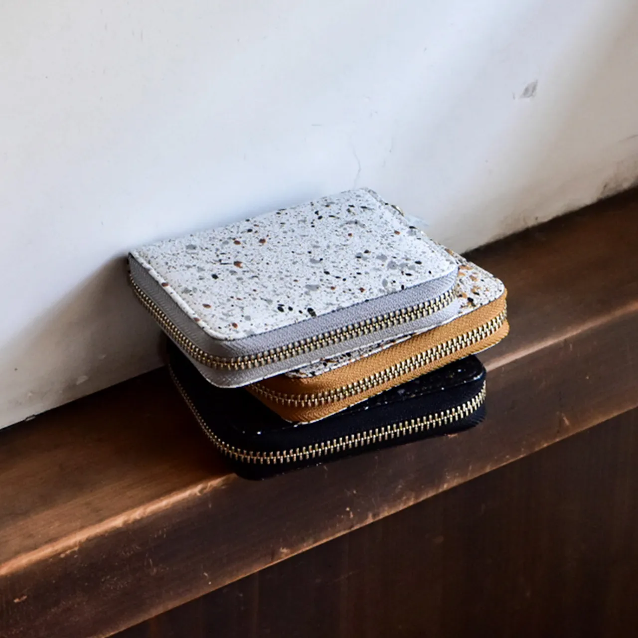 MIKAGE / Mini Round Zip Wallet - Kanaete(カナエテ) - アイデアを