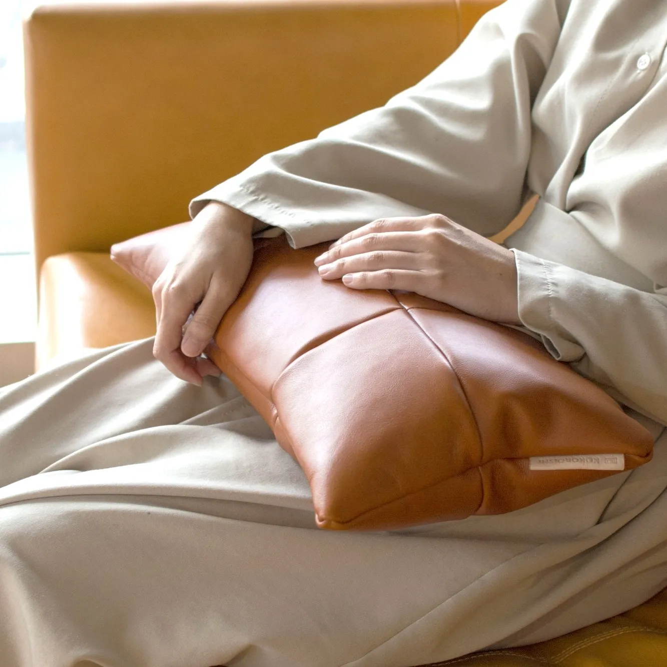 PAW CUSHION パウ クッション KZ マロン - Kanaete(カナエテ