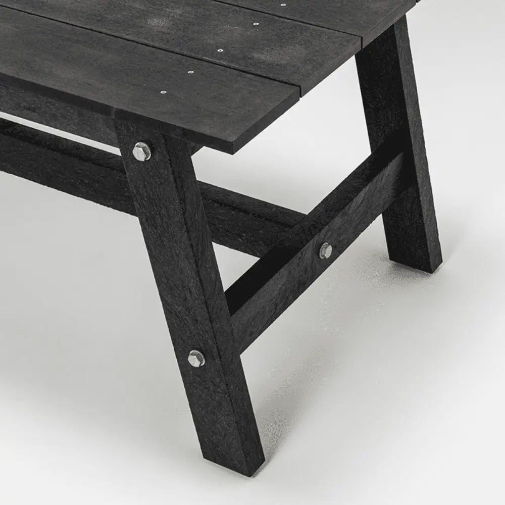 RECYCLED PLASTIC GARDEN TABLE - Kanaete(カナエテ) - アイデアを
