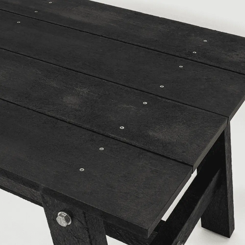 RECYCLED PLASTIC GARDEN TABLE - Kanaete(カナエテ) - アイデアを