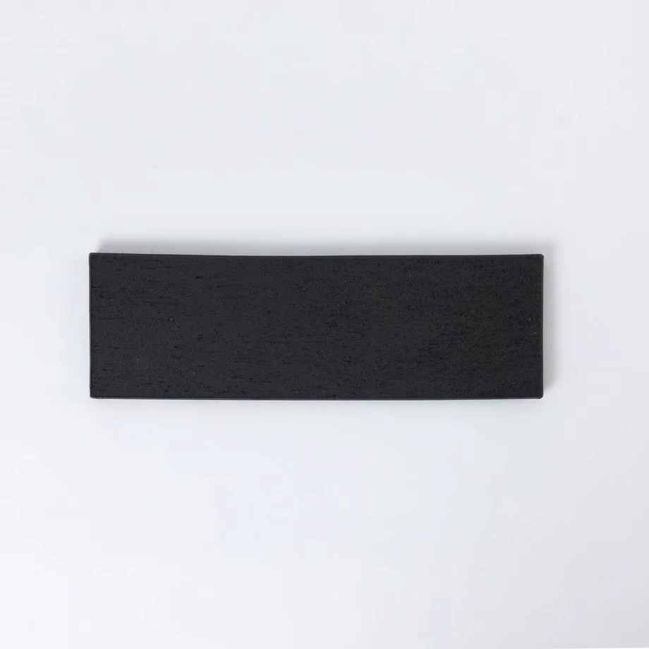 kawara sanma plate（黒いぶし） - Kanaete(カナエテ) - アイデアを