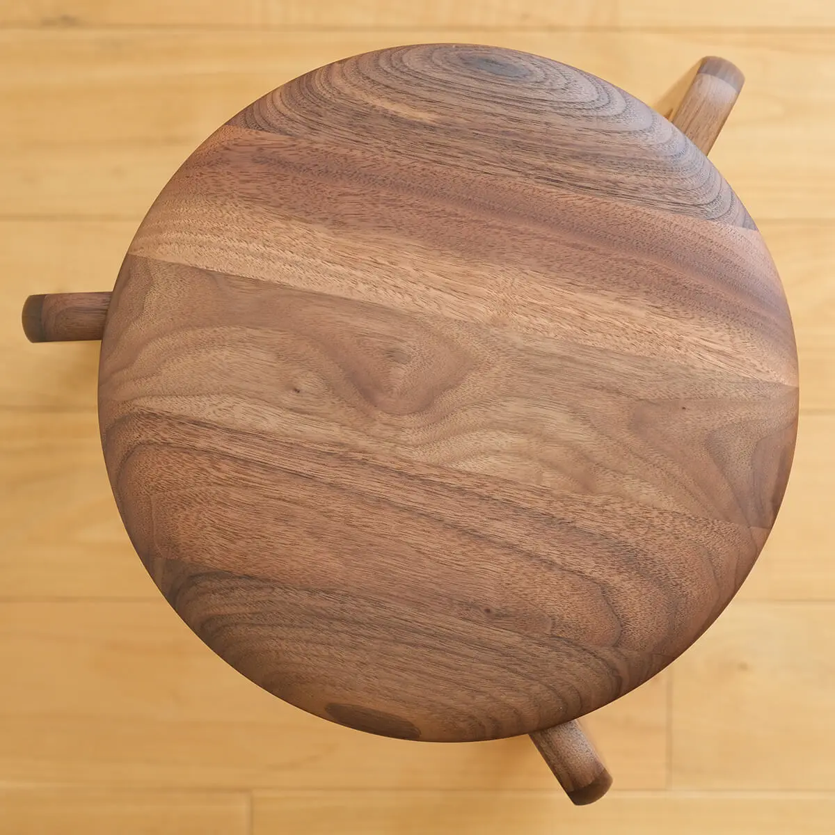 LISCIO | Stool (3本脚スツール) - Kanaete(カナエテ) - アイデアを